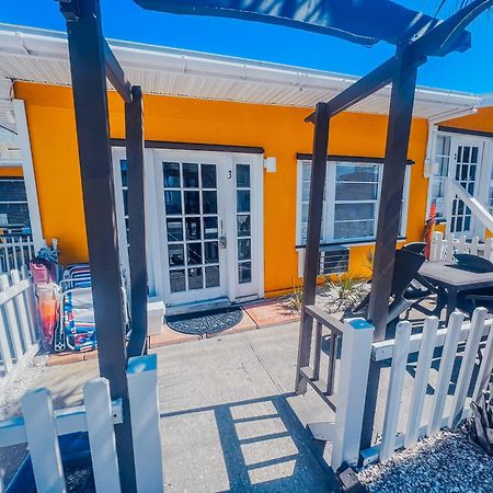 Playa Esmeralda One Bedroom Cottages Bradenton Beach Bagian luar foto