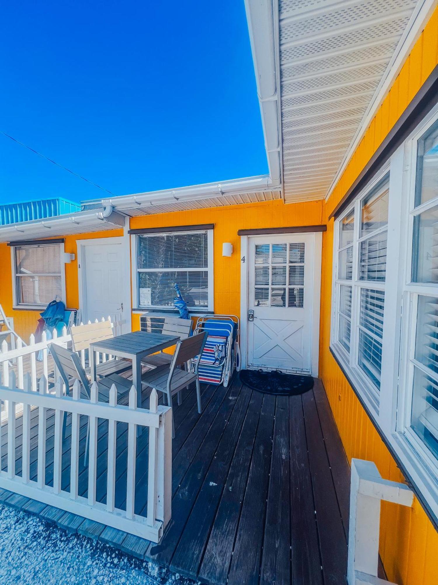 Playa Esmeralda One Bedroom Cottages Bradenton Beach Bagian luar foto