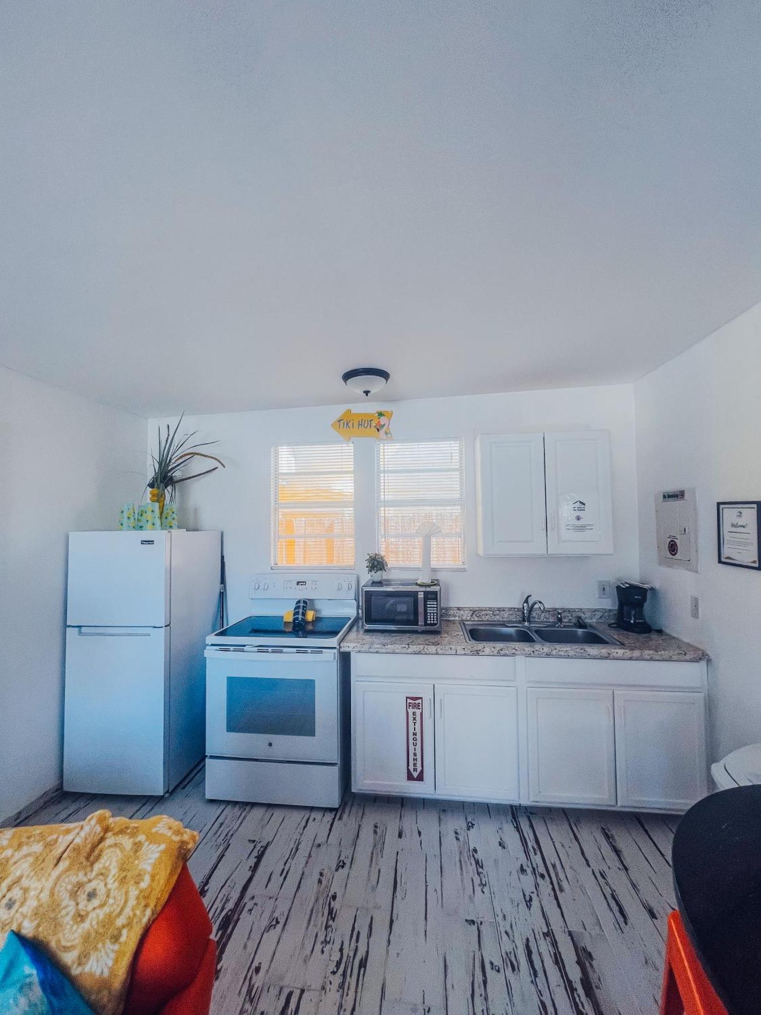 Playa Esmeralda One Bedroom Cottages Bradenton Beach Bagian luar foto