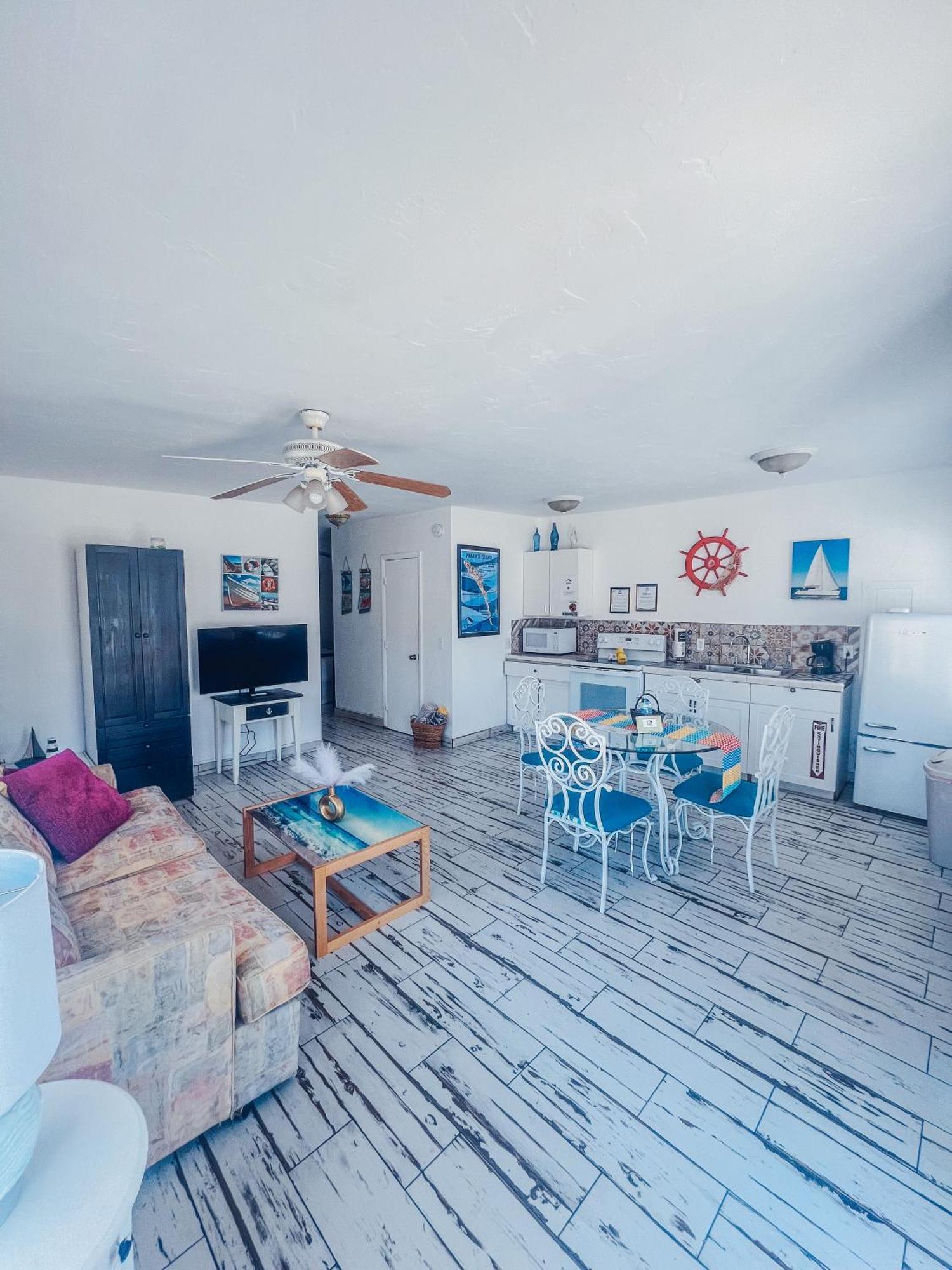Playa Esmeralda One Bedroom Cottages Bradenton Beach Bagian luar foto