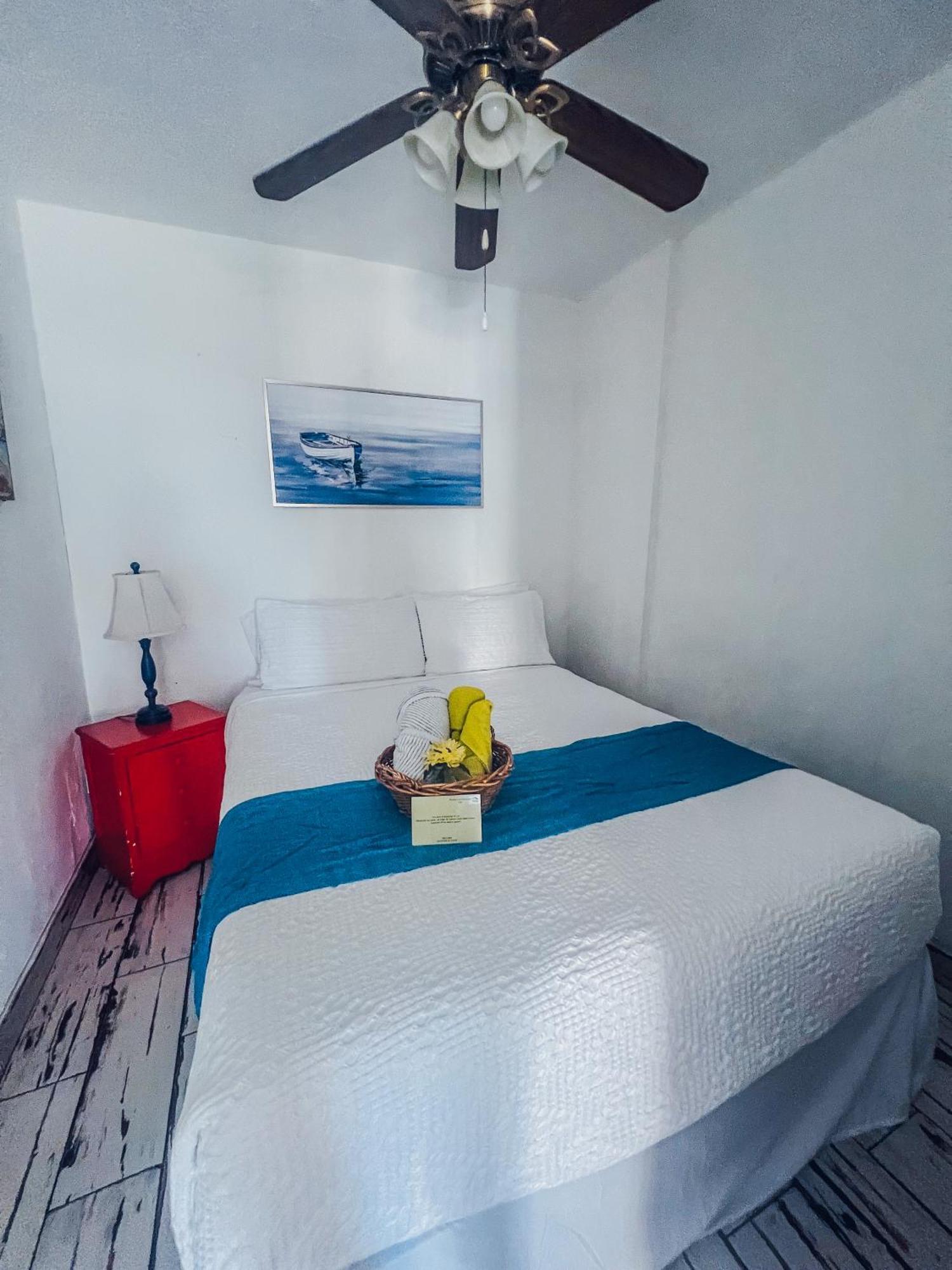 Playa Esmeralda One Bedroom Cottages Bradenton Beach Bagian luar foto