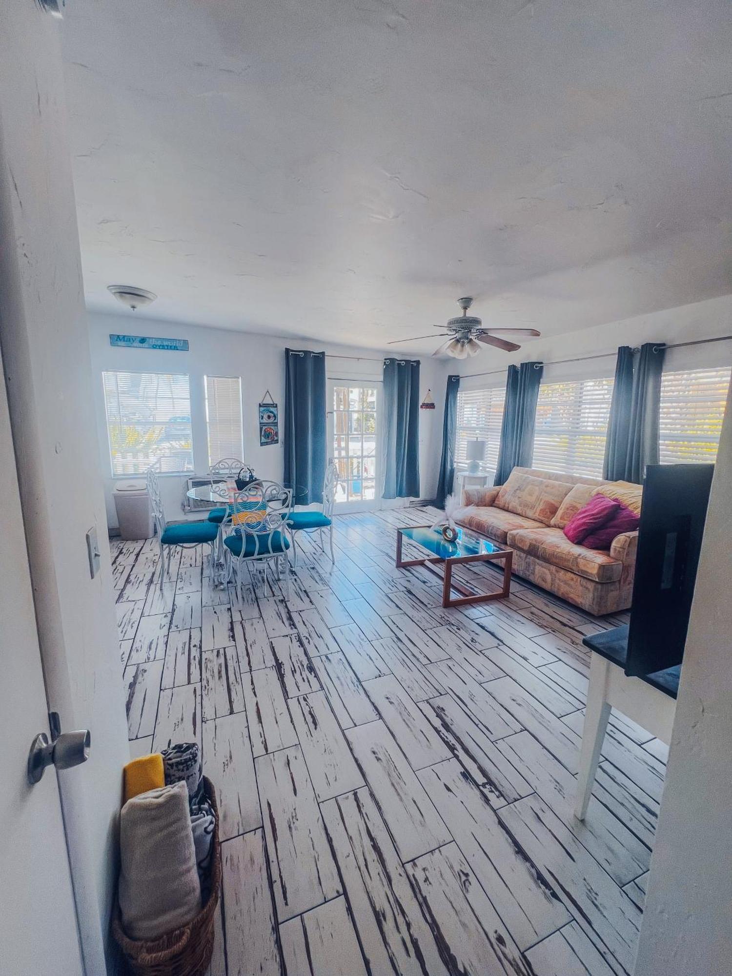 Playa Esmeralda One Bedroom Cottages Bradenton Beach Bagian luar foto