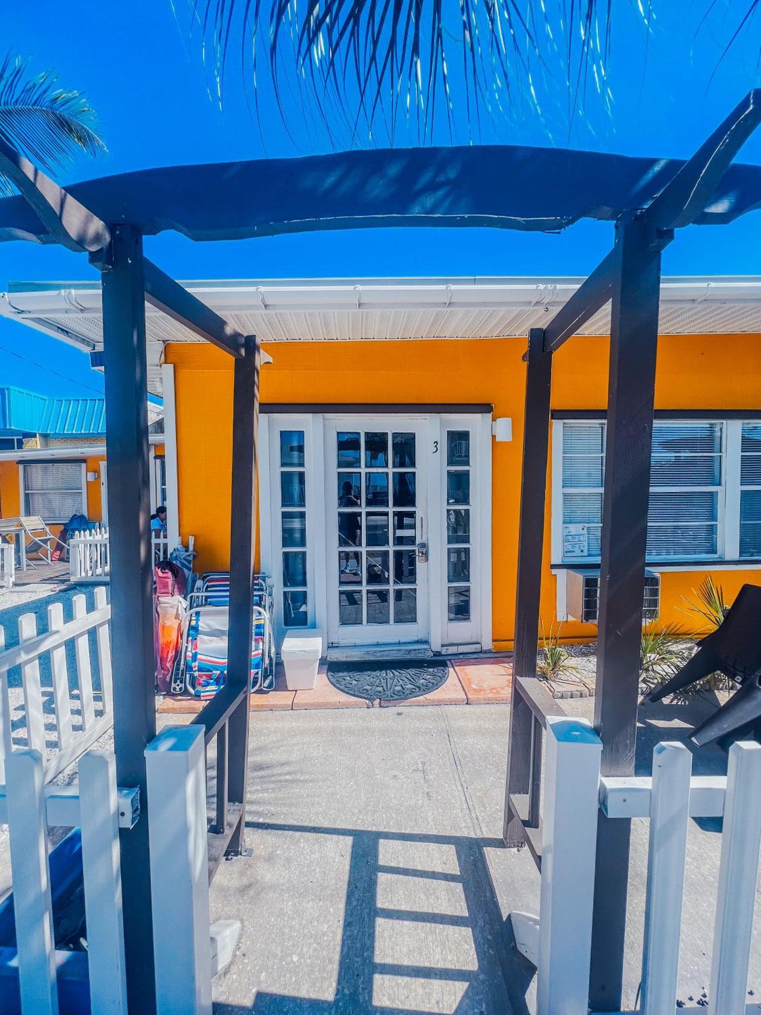 Playa Esmeralda One Bedroom Cottages Bradenton Beach Bagian luar foto