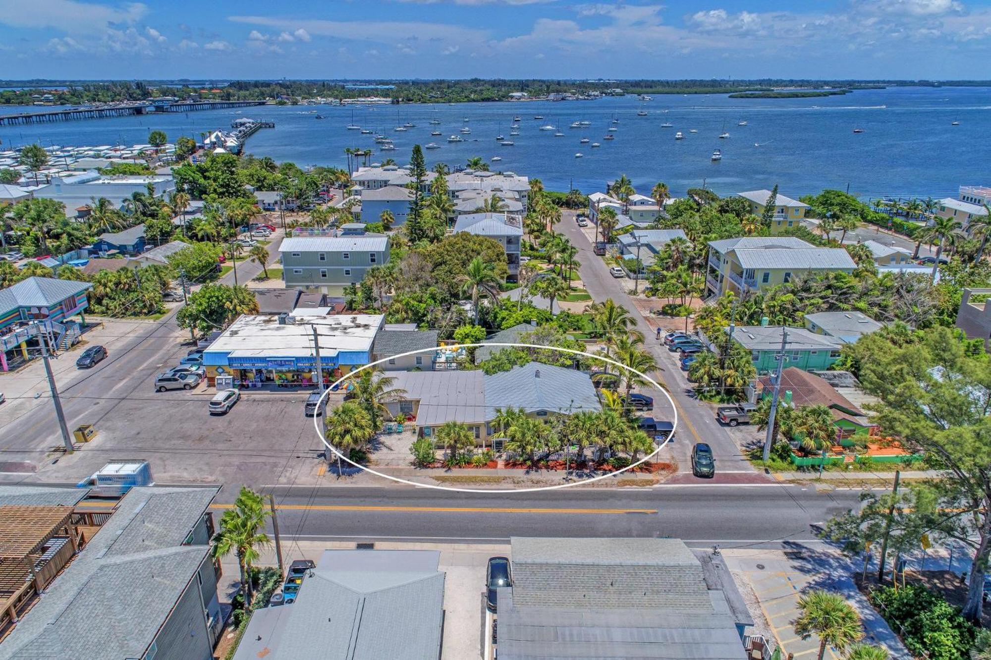 Playa Esmeralda One Bedroom Cottages Bradenton Beach Bagian luar foto